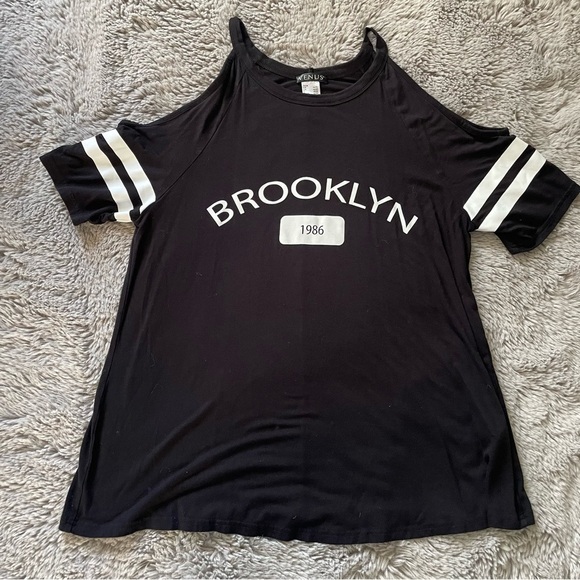 Brooklyn oversized shirt - Picture 1 of 6